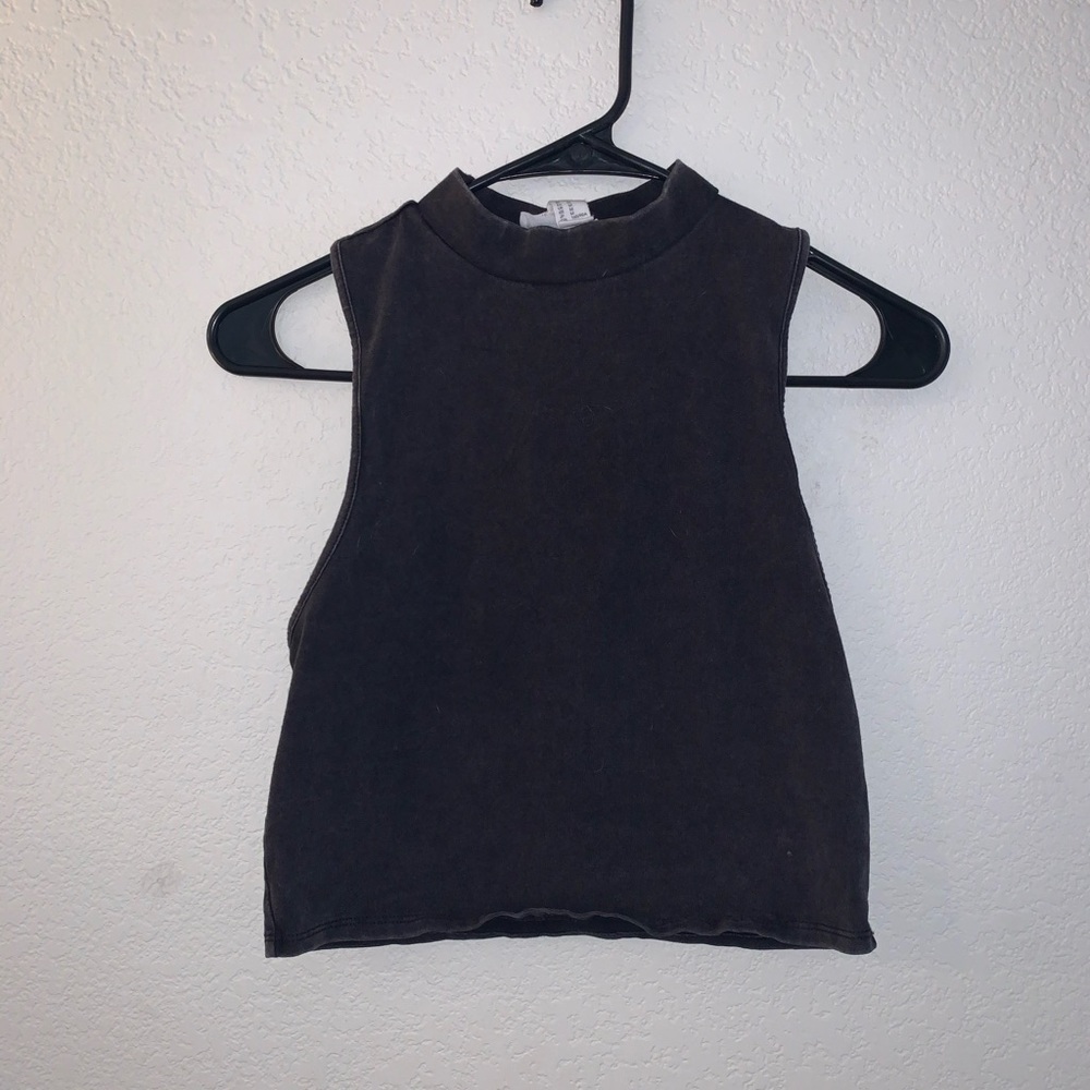 Black mock neck crop
